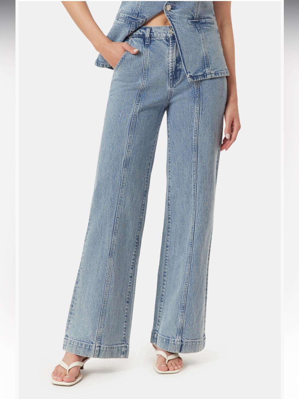 Habitual Seamed Wide Leg Jeans Size 4/27